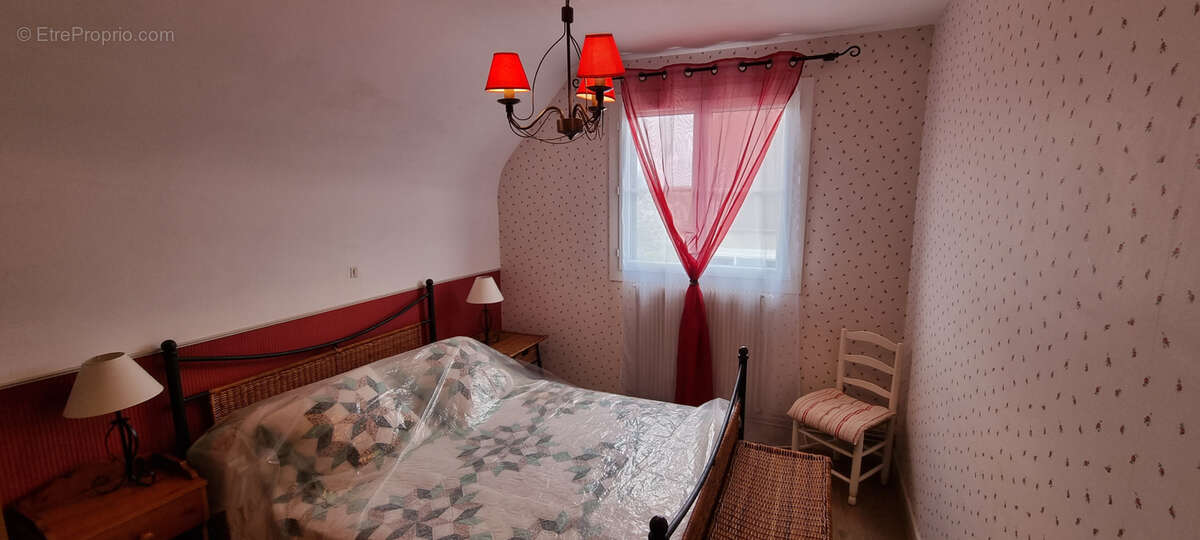 Maison à CHAMPLEMY