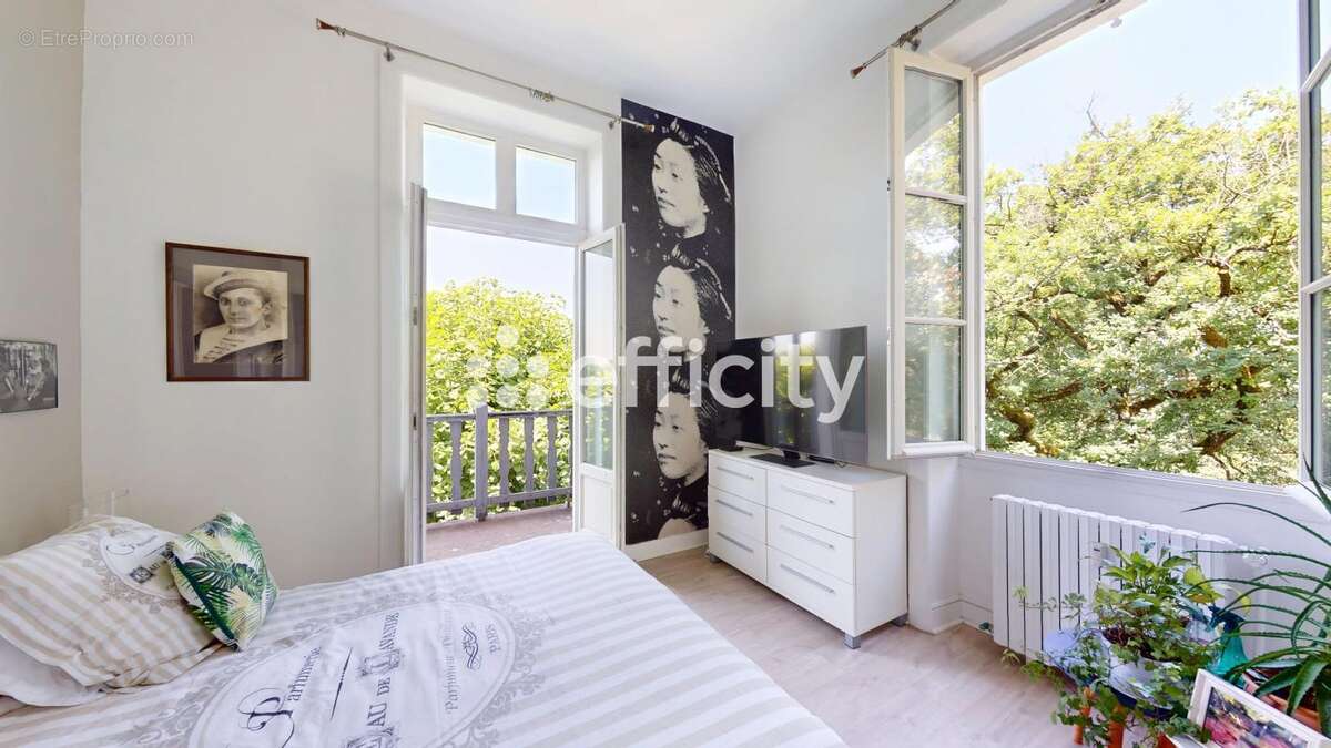 Appartement à FONTAINES-SUR-SAONE