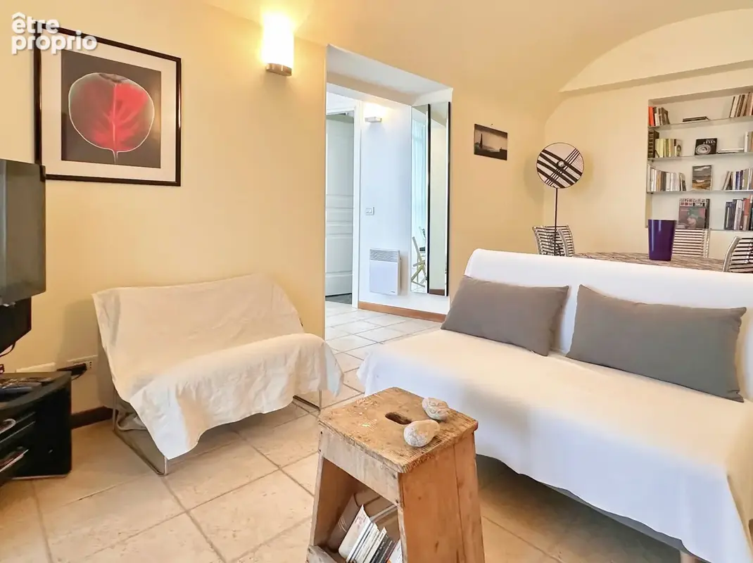 MENTON   Garavan   Lumineux 3 pièces dans une villa historique avec piscine - photo 17