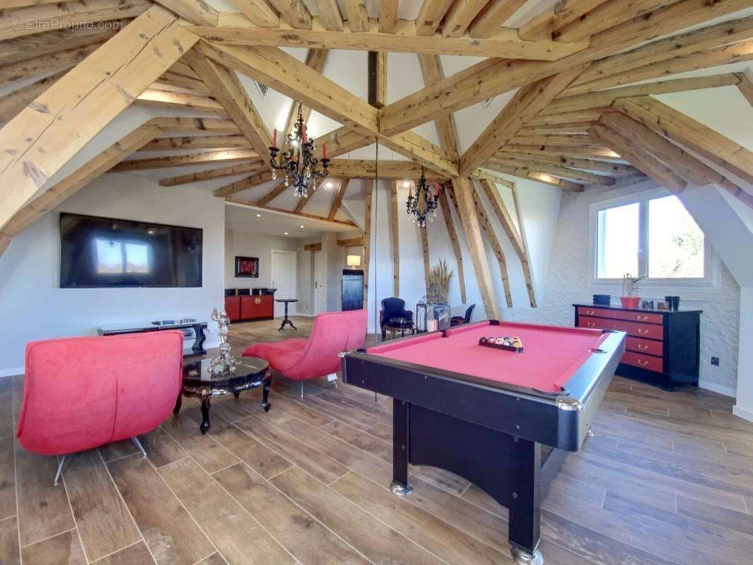 Maison à SAINT-FORGEUX-LESPINASSE