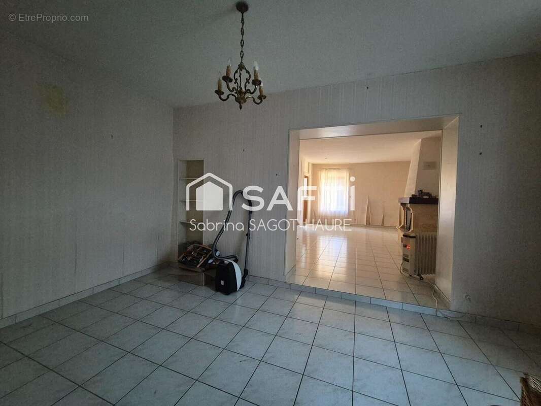 Photo 2 - Maison à ISSOUDUN