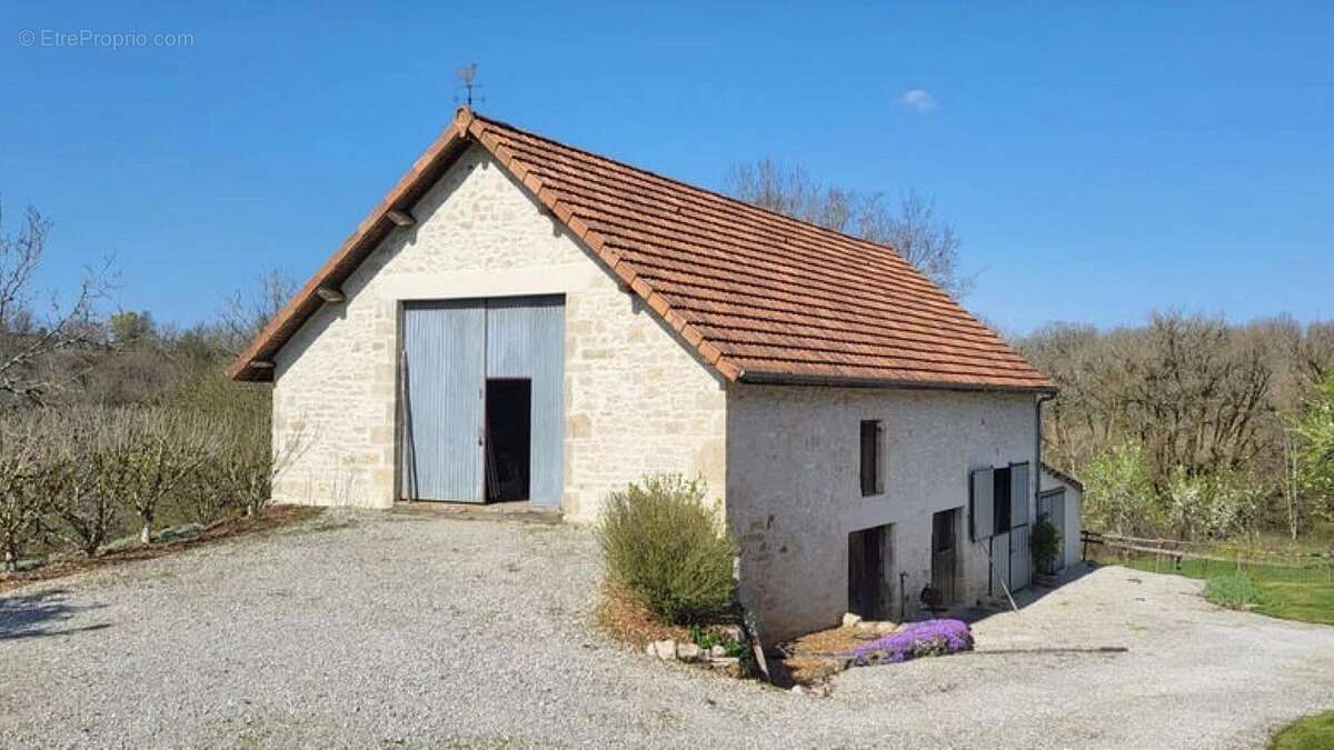 Maison à GOURDON