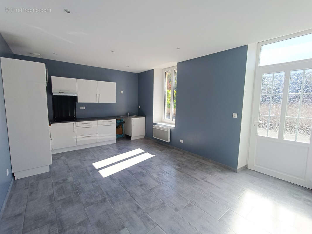 Maison à SANCERGUES