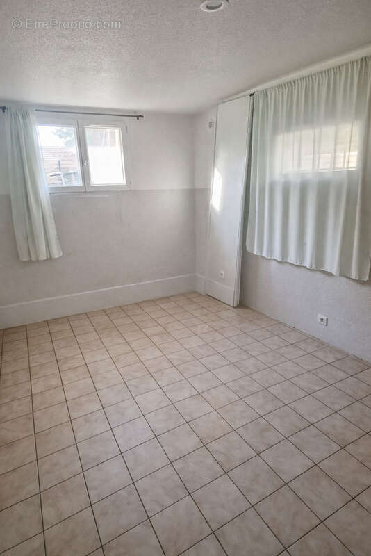 Maison à ROSNY-SUR-SEINE