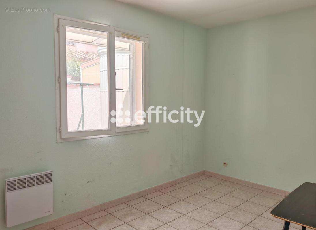 Maison 72 m² à Perpignan  - photo 7