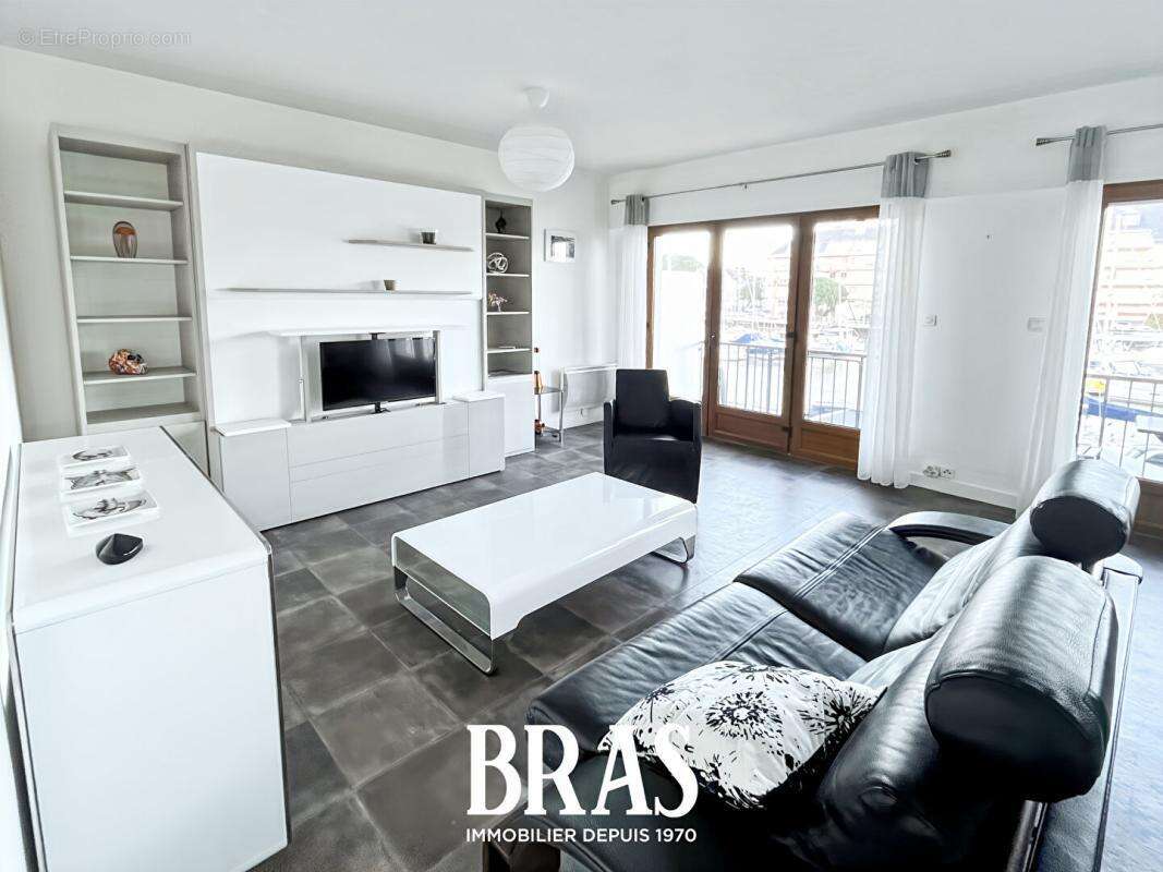 Appartement à LE POULIGUEN