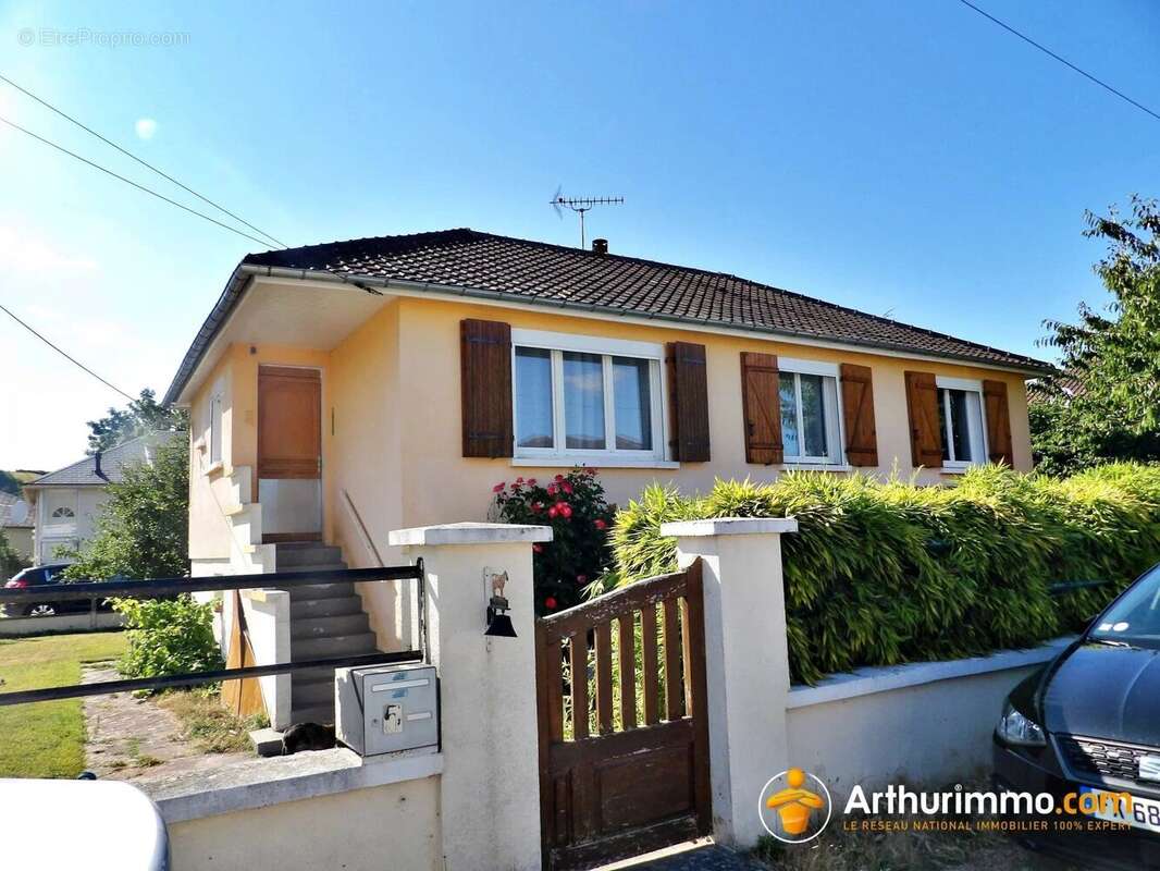 Maison à IVRY-LA-BATAILLE