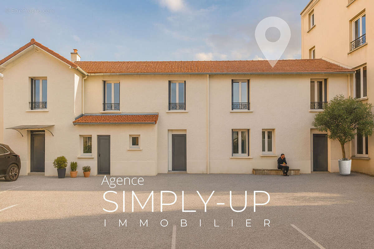 Appartement à SAINT-MAUR-DES-FOSSES