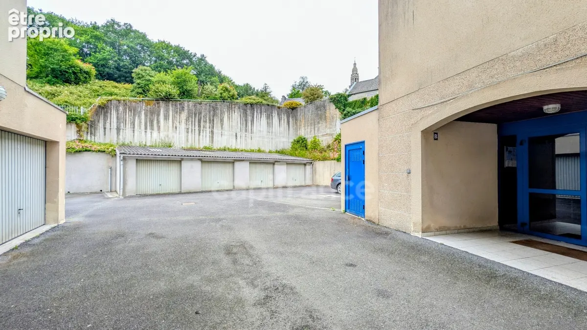 Appartement  T3 - 60,5 m² - 2 chambres  avec Garage et Parking - Centre ville - CHATEAULIN (29) - photo 13