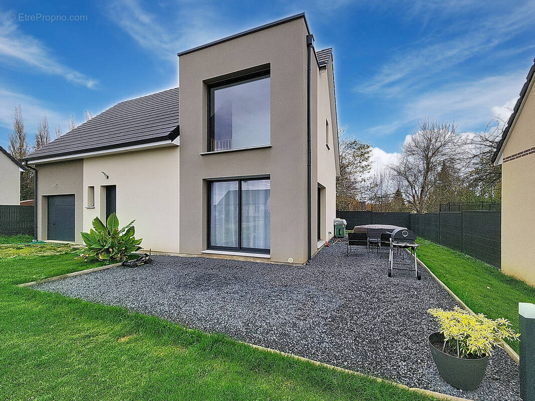 Maison à ROMILLY-SUR-ANDELLE