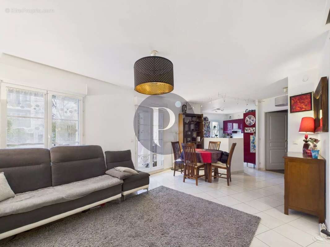Appartement à LE PLESSIS-ROBINSON