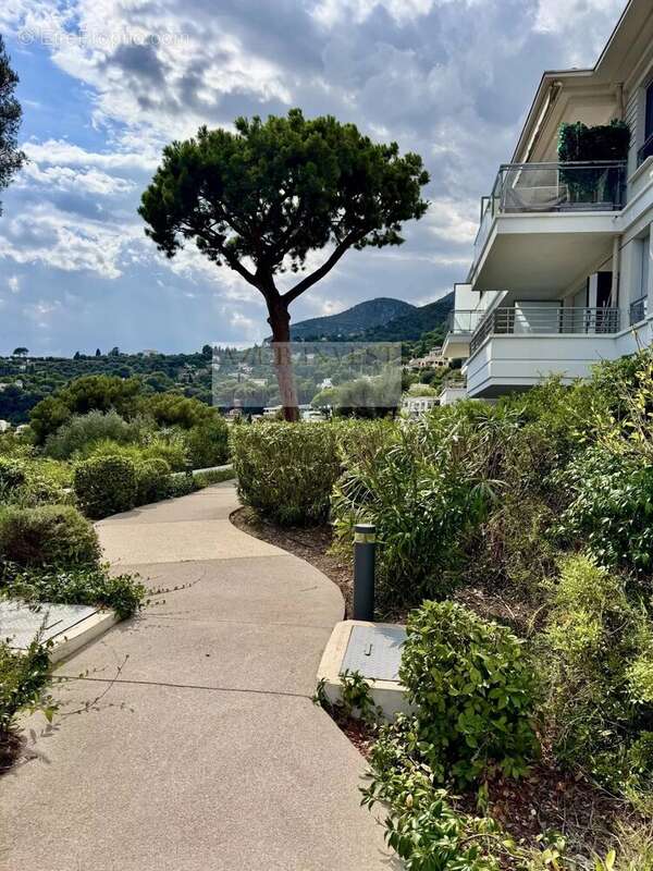 Appartement à ROQUEBRUNE-CAP-MARTIN