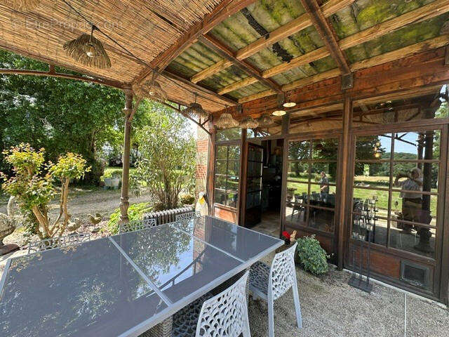 TERRASSE.. - Maison à VIC-FEZENSAC