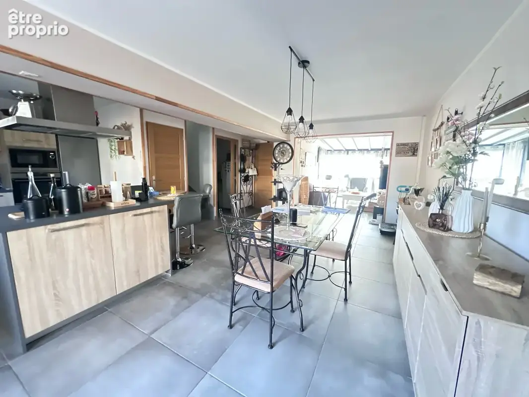 Maison - 100m2 habitables - 3 chambres - garage - jardin - piscine - 42300 - photo 4
