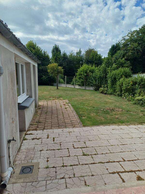 Maison à BRUAY-LA-BUISSIERE