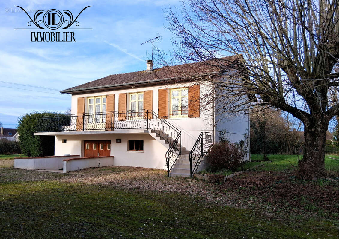 Maison à POILLY-LEZ-GIEN