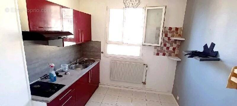 Appartement à SAINTE-GENEVIEVE-DES-BOIS