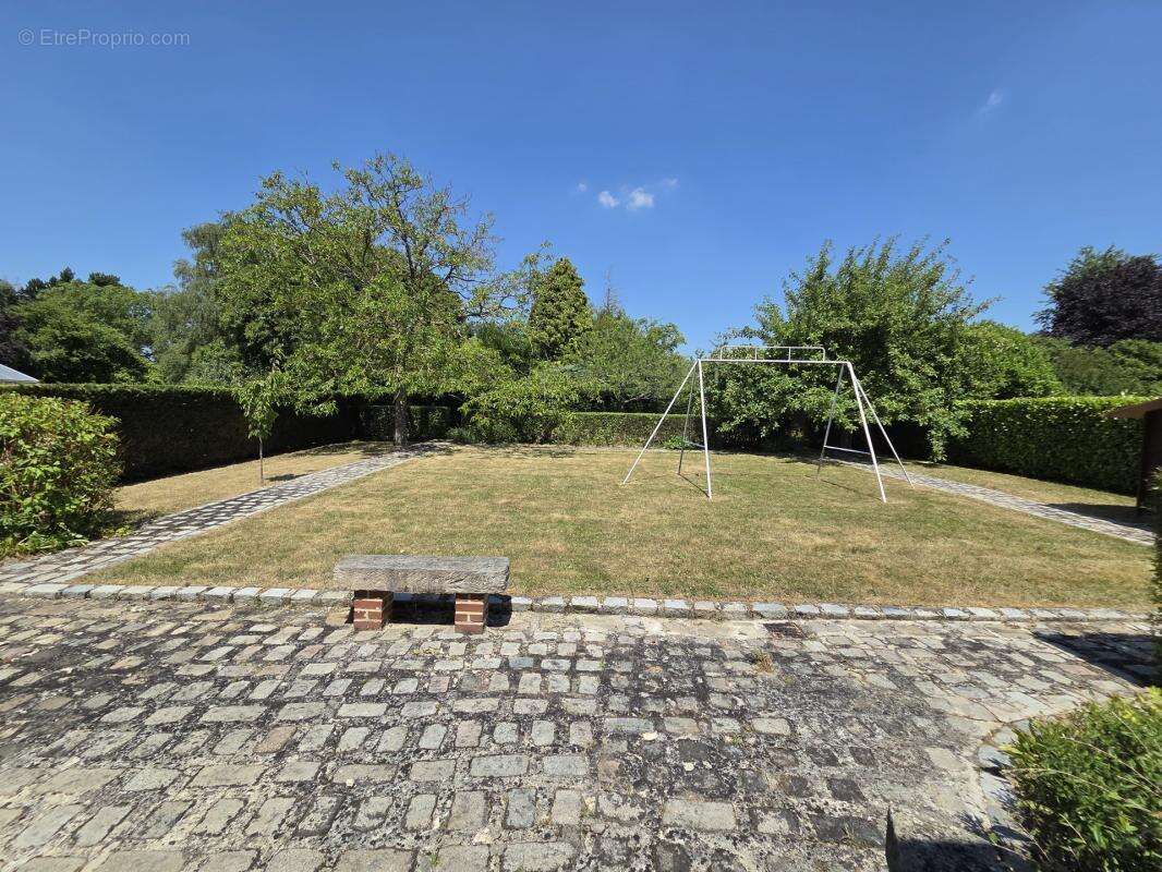 Pavillon individuel briques sous sol 170m² hab sur 1050m² - photo 9
