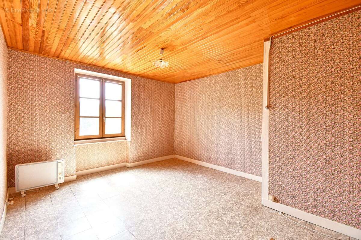 Maison à LA PETITE-VERRIERE