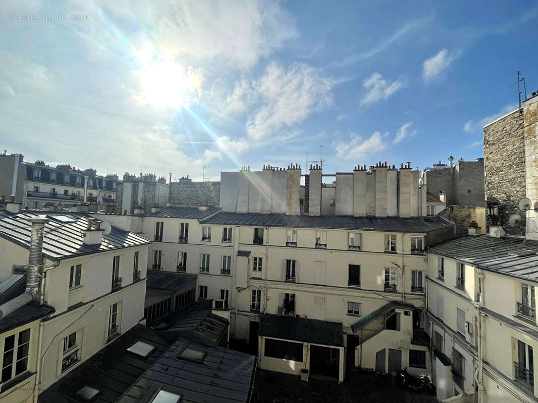 Appartement à PARIS-18E