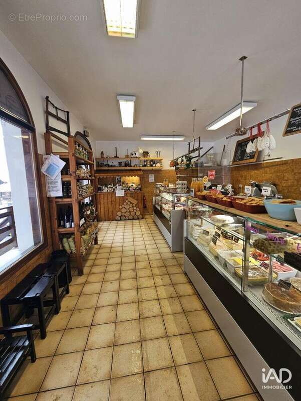 Photo 7 - Commerce à RISOUL