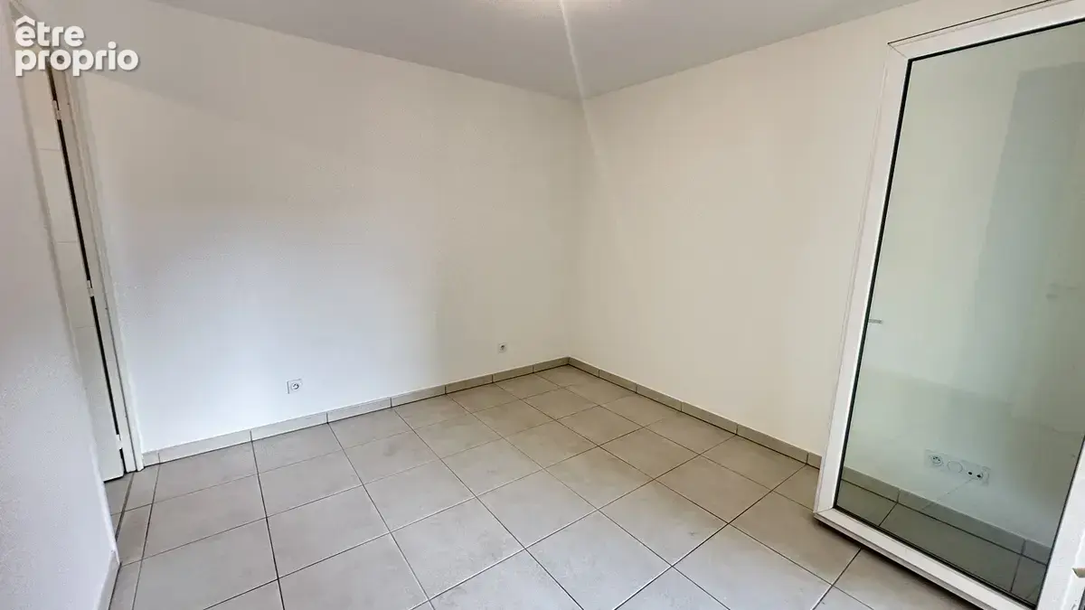 Appartement 2 pièces 40 m² à vendre à Toulon (83100) - photo 5