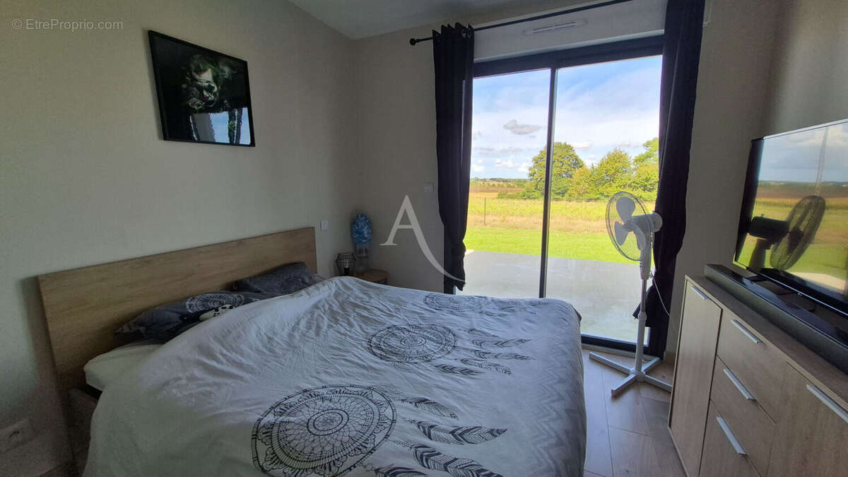 Maison à CORME-ROYAL