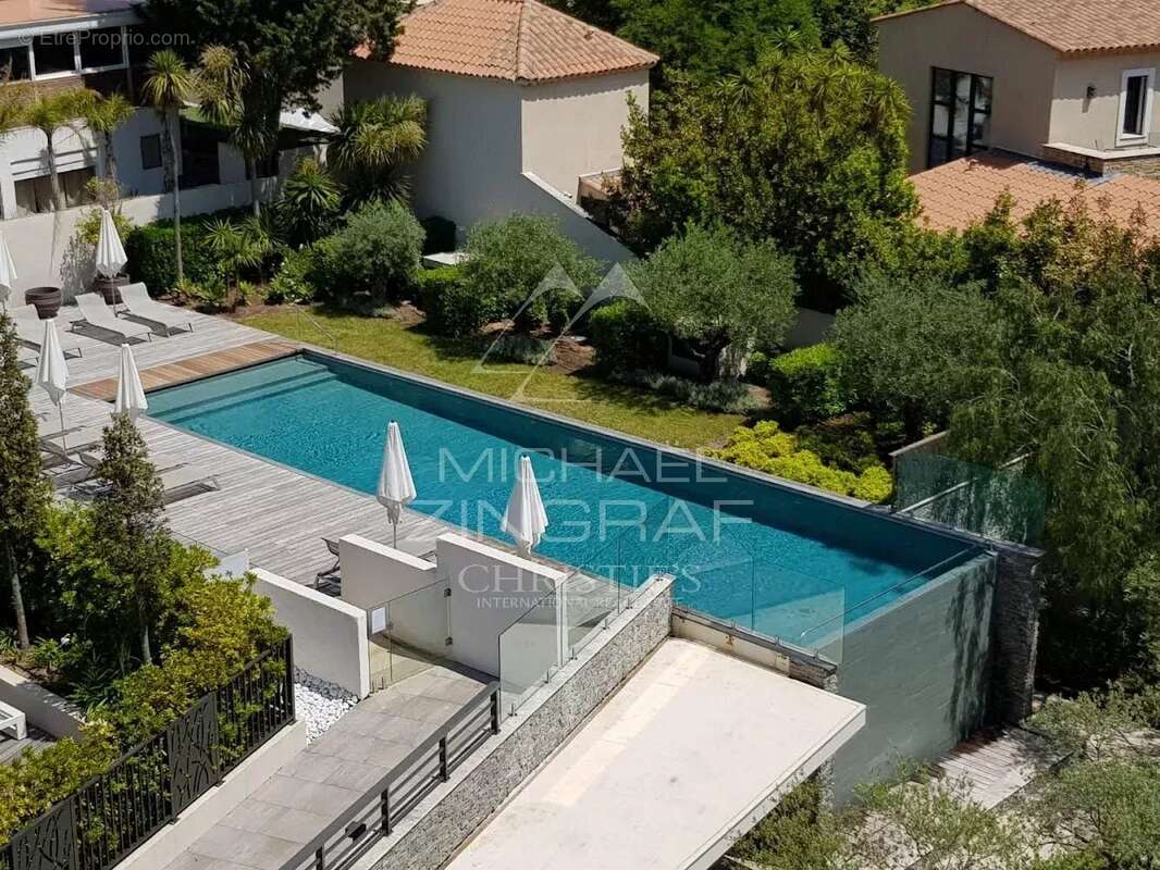 Appartement à SAINT-TROPEZ