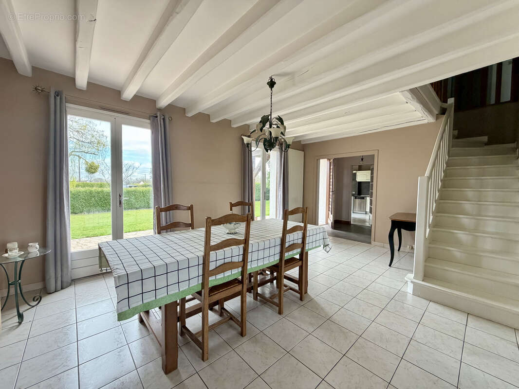 Maison à LONGNY-AU-PERCHE