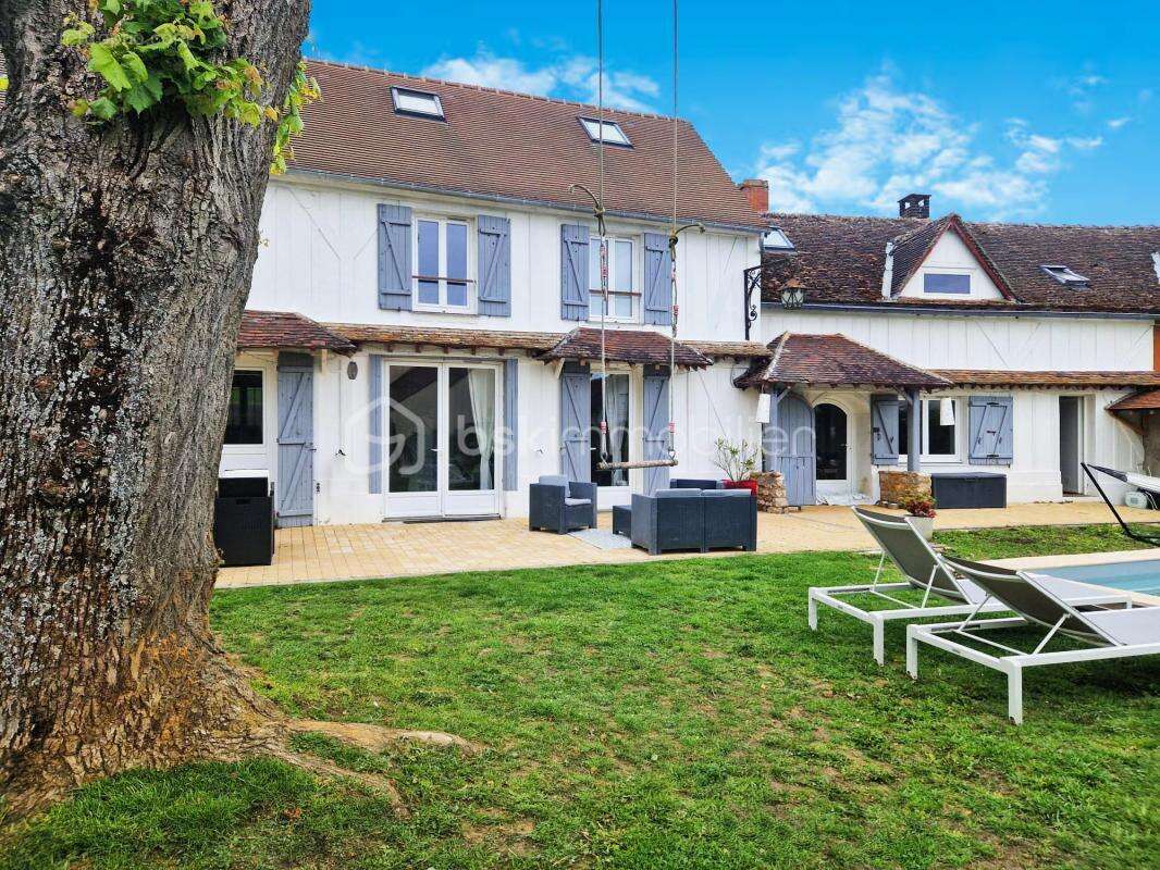 Maison à HOUDAN