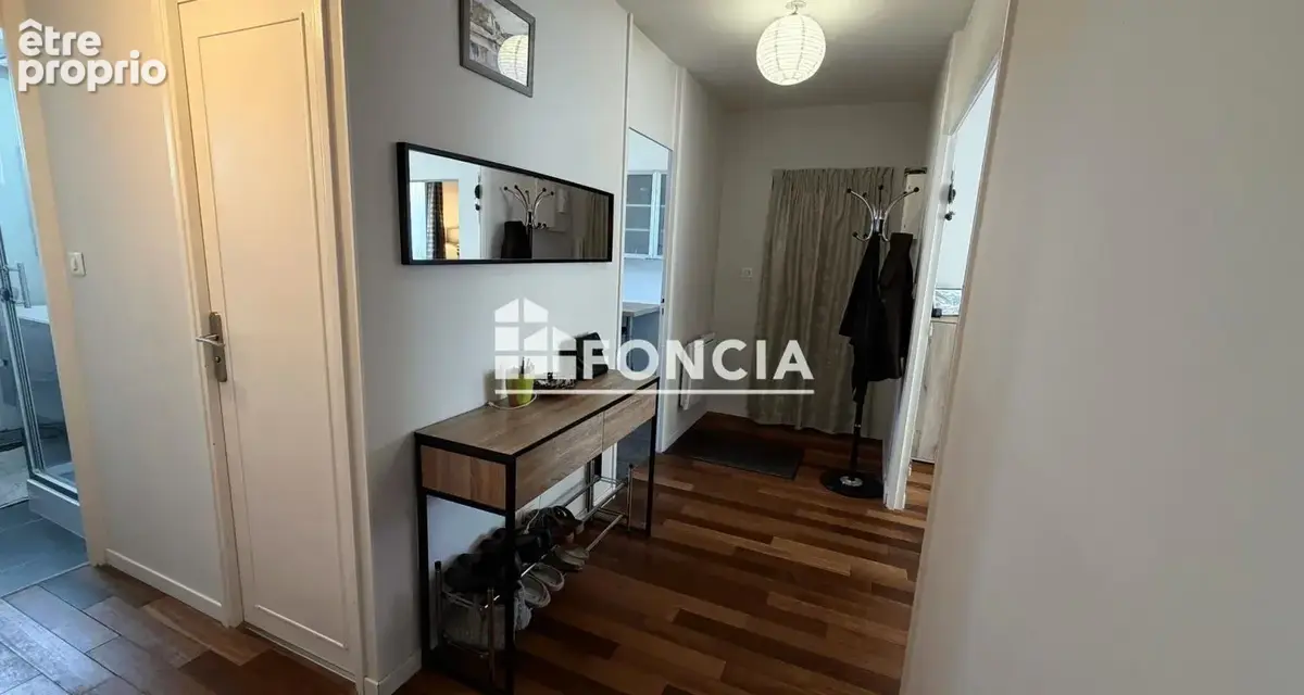 À Bergerac, découvrez cet appartement 3 pièces de 74 m², idéal pour habiter ou investir. Lumineux et fonctionnel, il offre un ca - photo 5