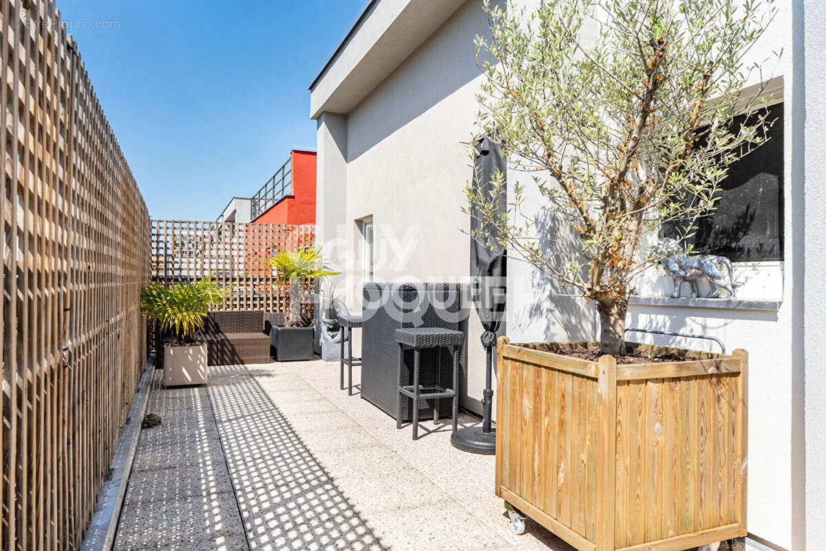 Appartement à GENNEVILLIERS