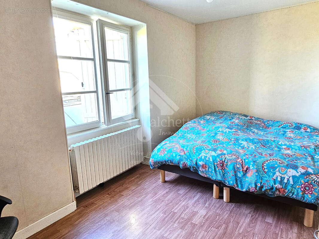 Maison à CHAVROCHES