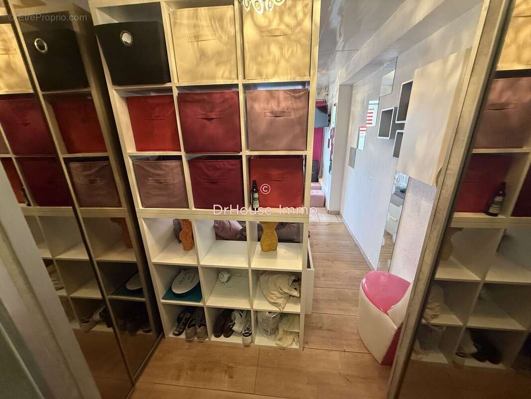 Appartement 24 m² à Agde  - photo 6