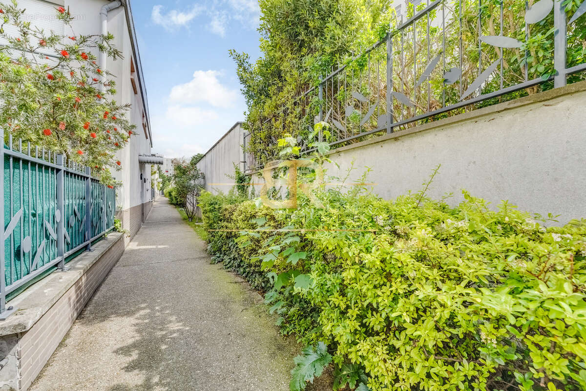 Appartement à AUBERVILLIERS