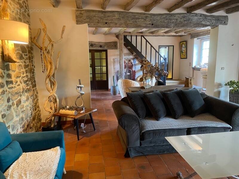 Maison à VOIVRES-LES-LE-MANS