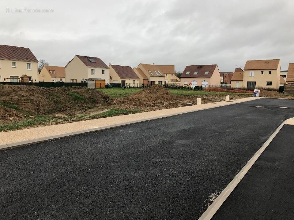 Terrain à TREMBLAY-EN-FRANCE