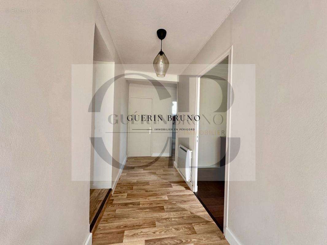 Maison à GAGEAC-ET-ROUILLAC