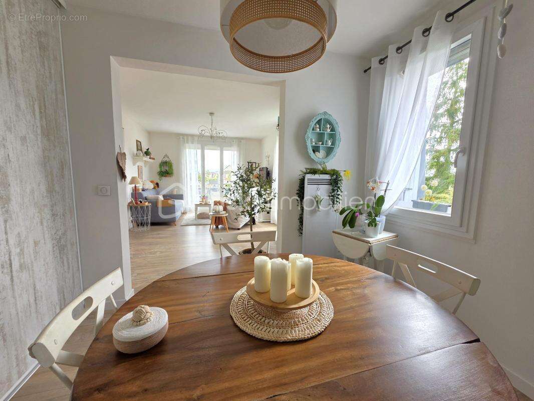 Appartement à OZOIR-LA-FERRIERE