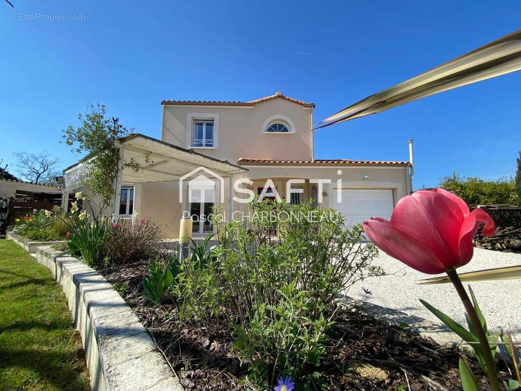 Photo 8 - Maison à LA CAILLERE-SAINT-HILAIRE