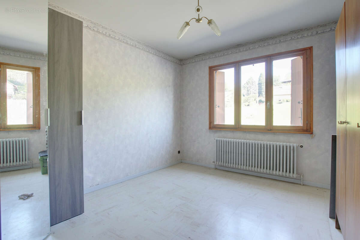 Maison mitoyenne Rumilly 6 pièces 132 m2 - photo 8