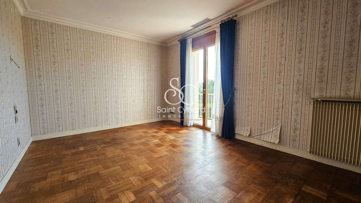 Maison à L'ISLE-D'ESPAGNAC