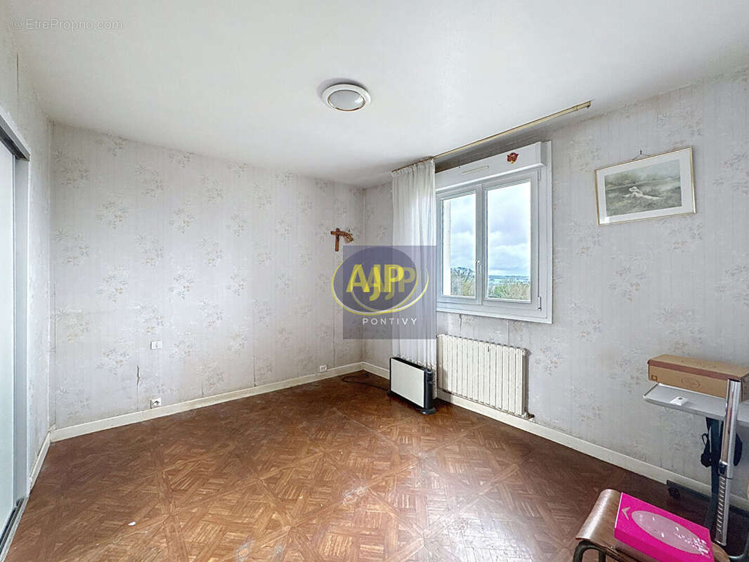 Maison à SAINT-GILLES-VIEUX-MARCHE