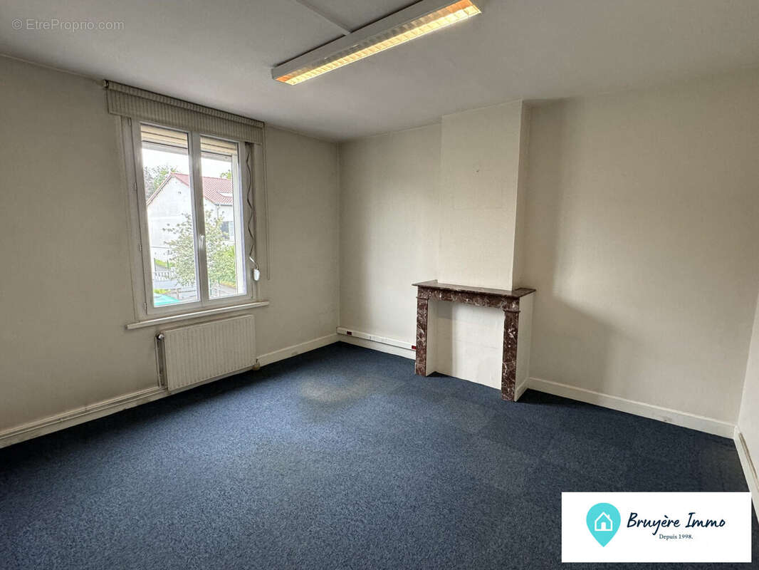 Maison à AVESNES-SUR-HELPE