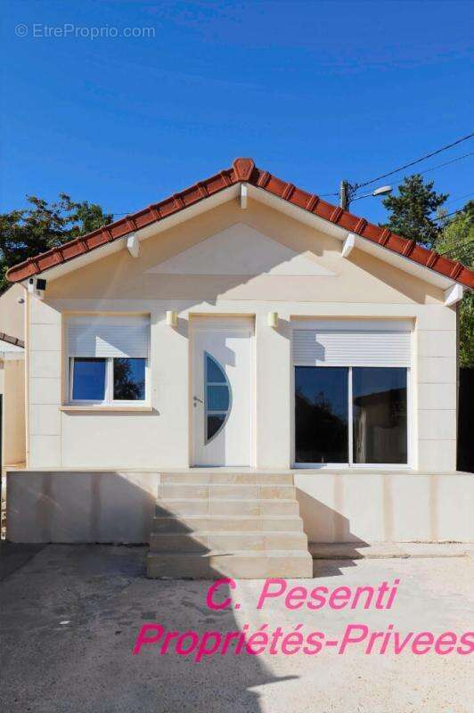 Maison à SAINT-THIBAULT-DES-VIGNES