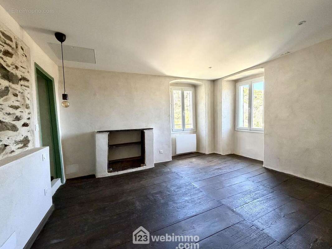 Chambre n°3 de 17 m2 - Maison à ORTIPORIO