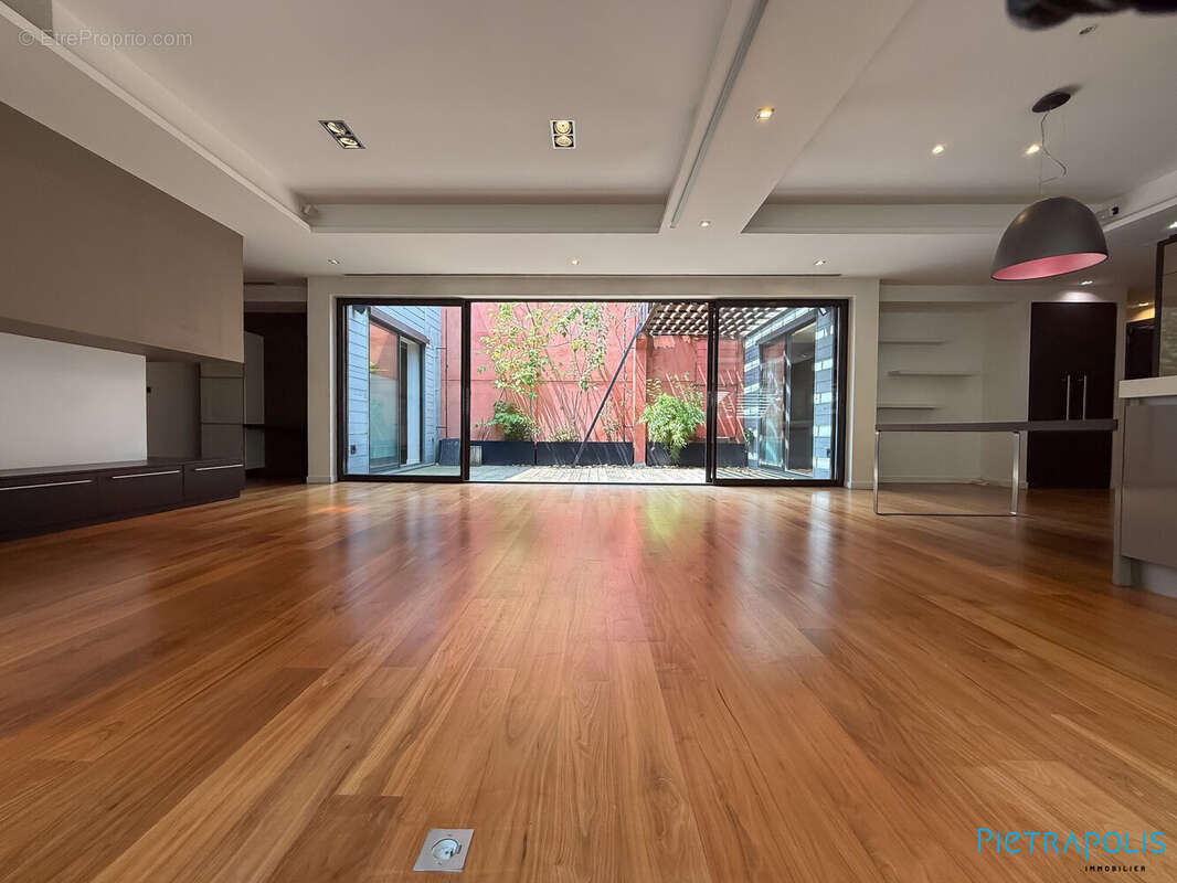 Appartement à LYON-7E