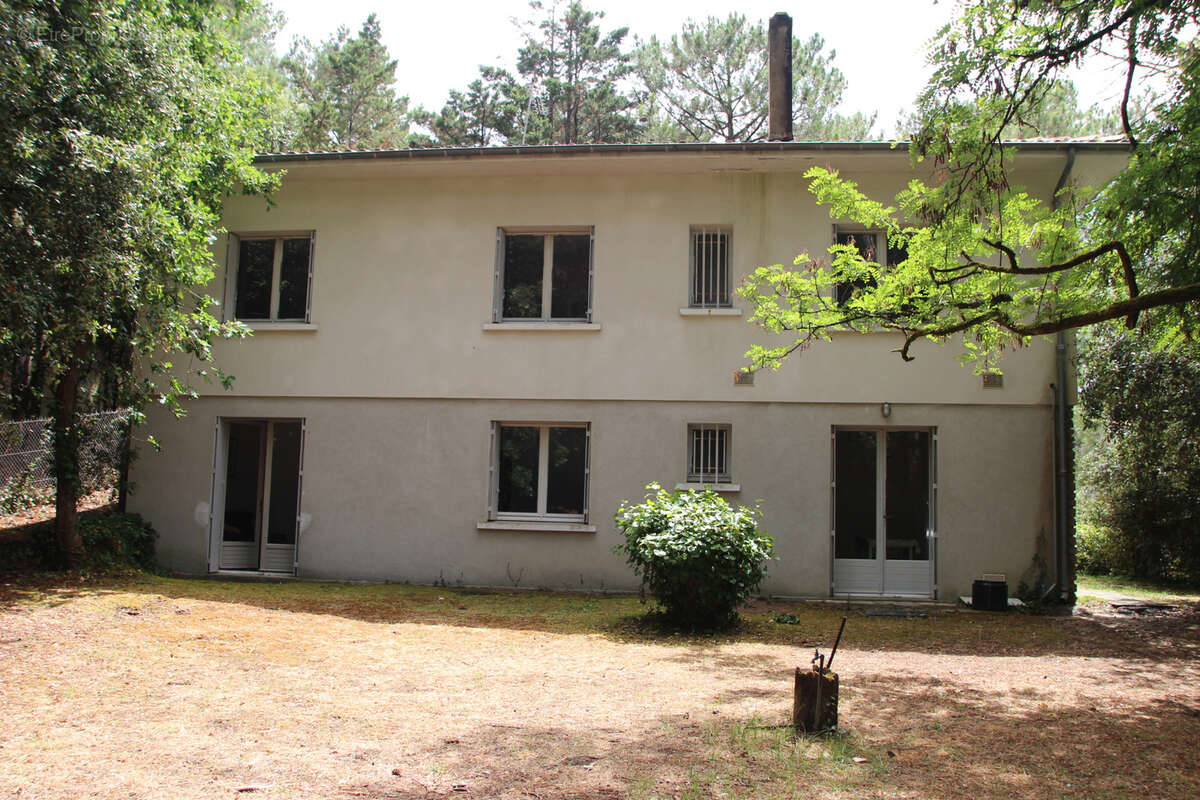 Maison à SAINT-GEORGES-DE-DIDONNE
