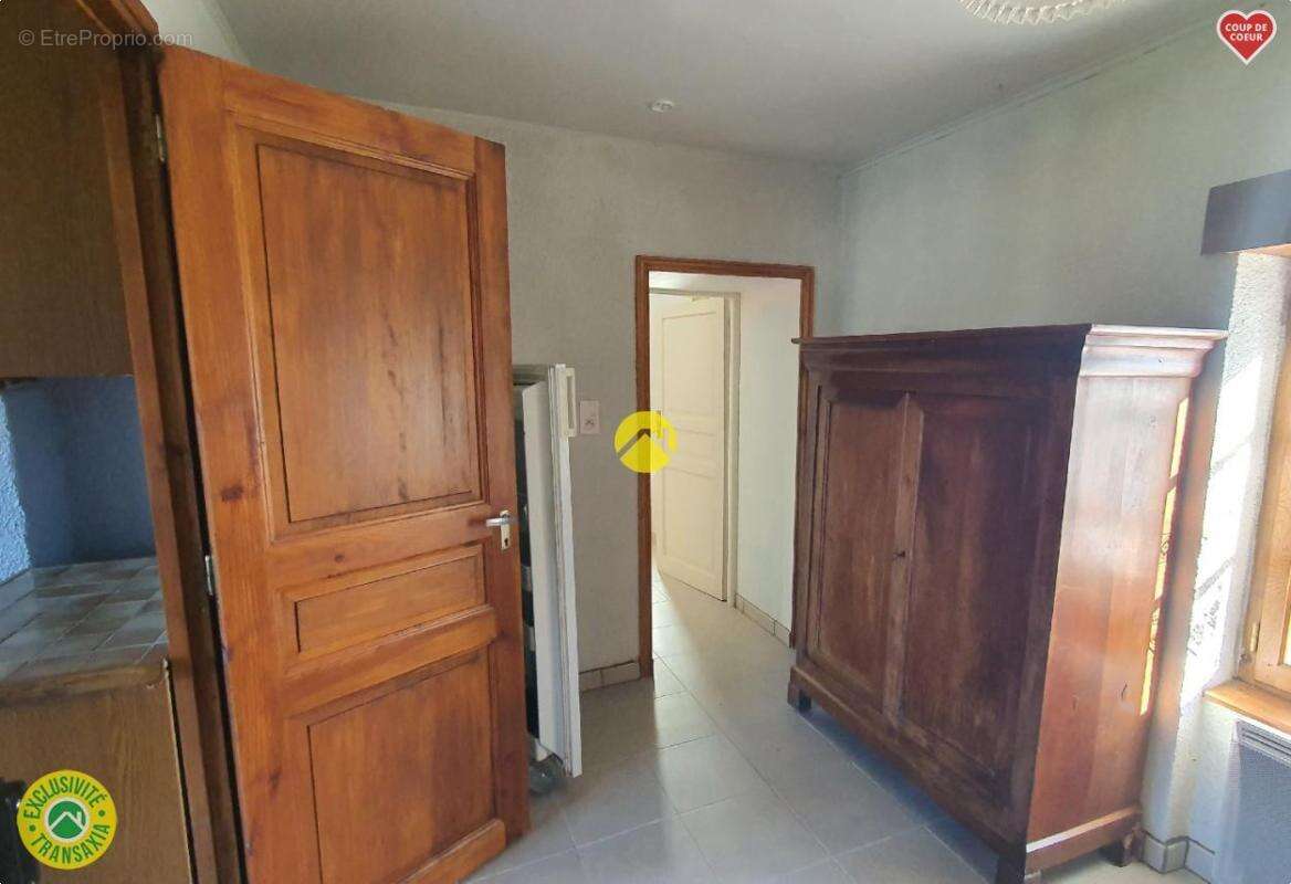 Maison à CONDAT-EN-COMBRAILLE