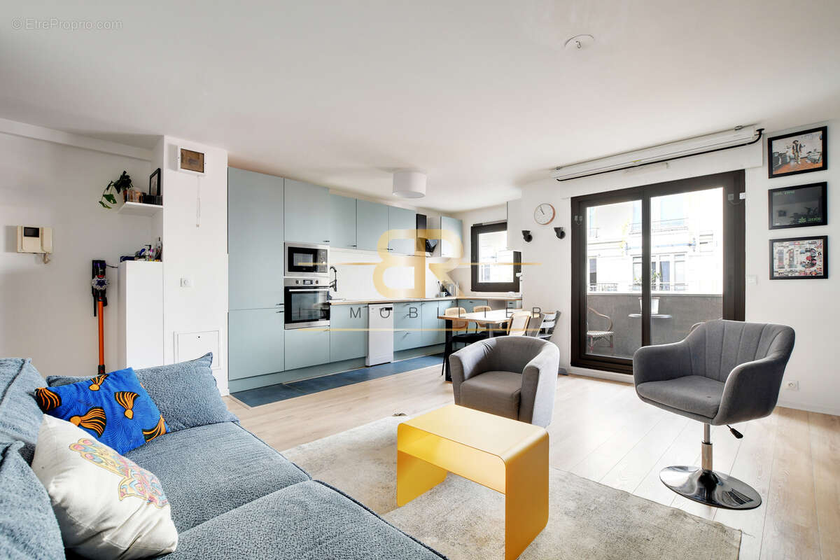 Appartement à PARIS-18E